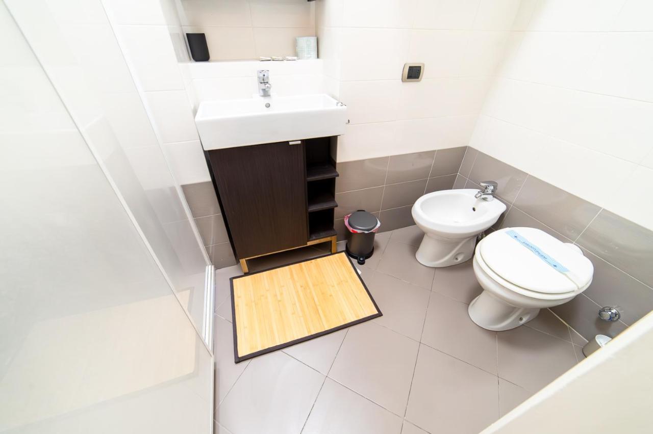 Hbhall Sempione Apartment Milan Luaran gambar